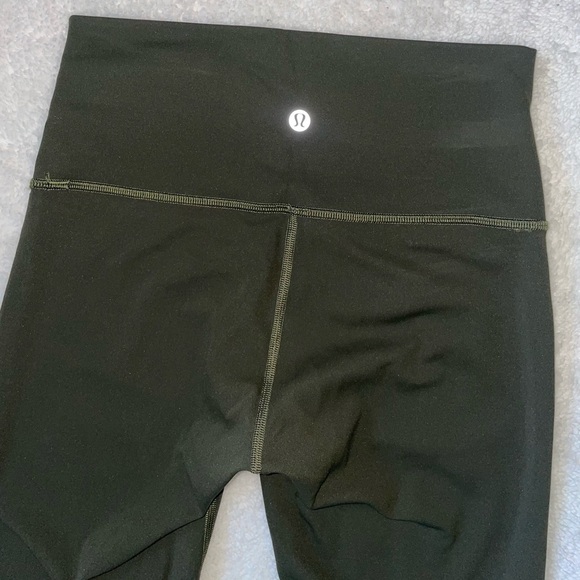 Lululemon 21 Inch Army Green Leggings - Picture 6 of 11